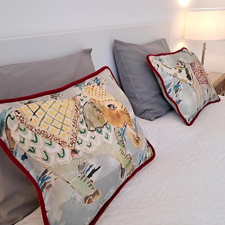 Apartamentos Almirante Hoyos Sevilla Eksteriør billede