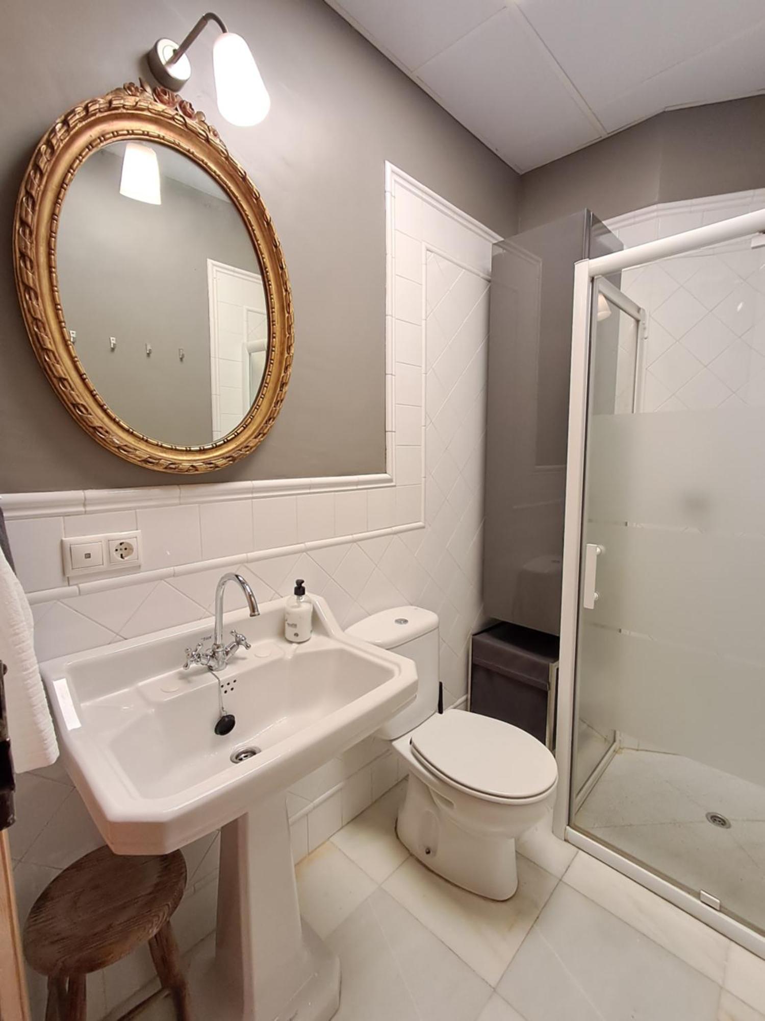 Apartamentos Almirante Hoyos Sevilla Eksteriør billede