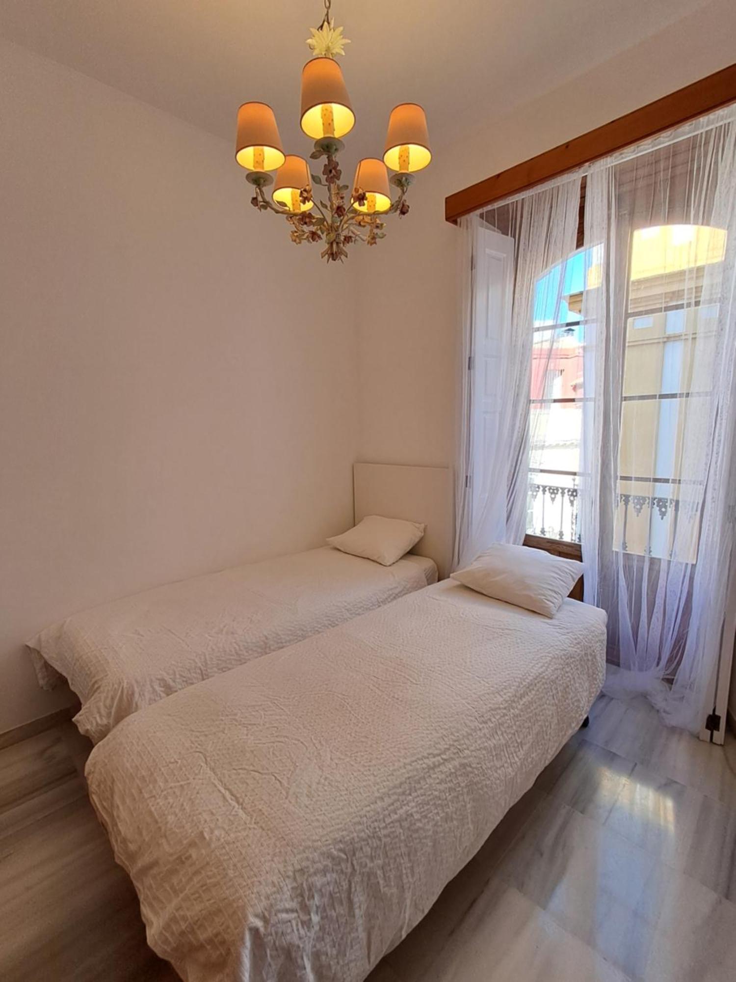 Apartamentos Almirante Hoyos Sevilla Eksteriør billede